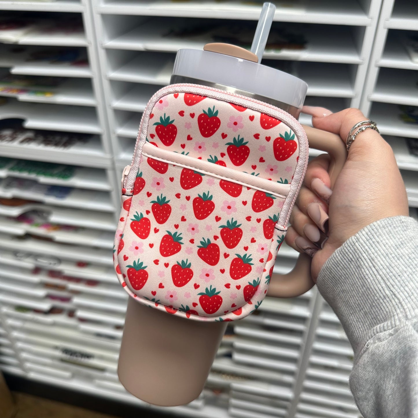 STRAWBERRIES - TUMBLER POUCH