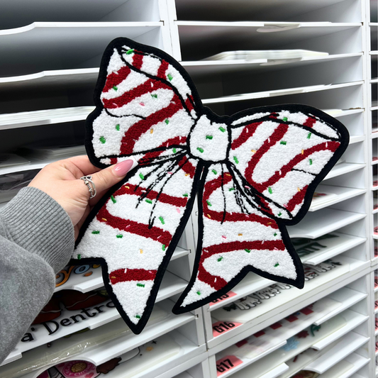 CHRISTMAS CAKE BOW - CHENILLE PATCH